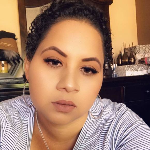 Meet your Posher, Laurita - Picture 1 of 1